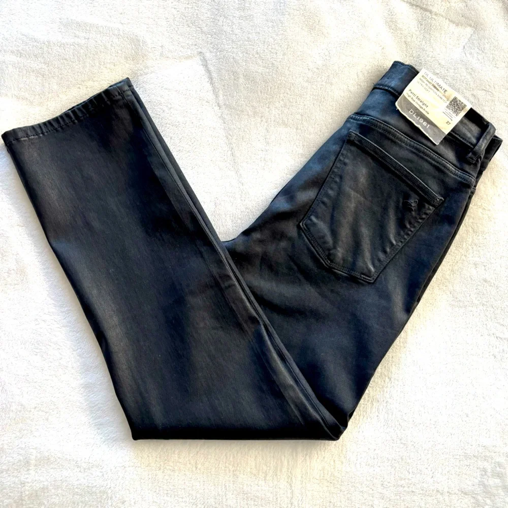 DL1961 Patti Straight High Rise Vintage Ankle Black Coated Vintage Jeans--27 - Picture 1 of 16